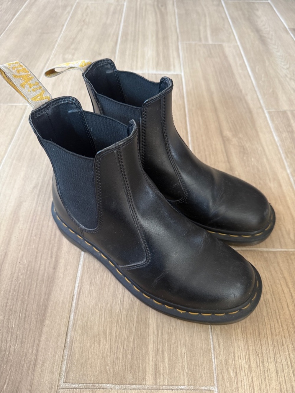Dr. Martens Vegan 2976 Felix Chelsea Boots size women’s 8 men’s 7